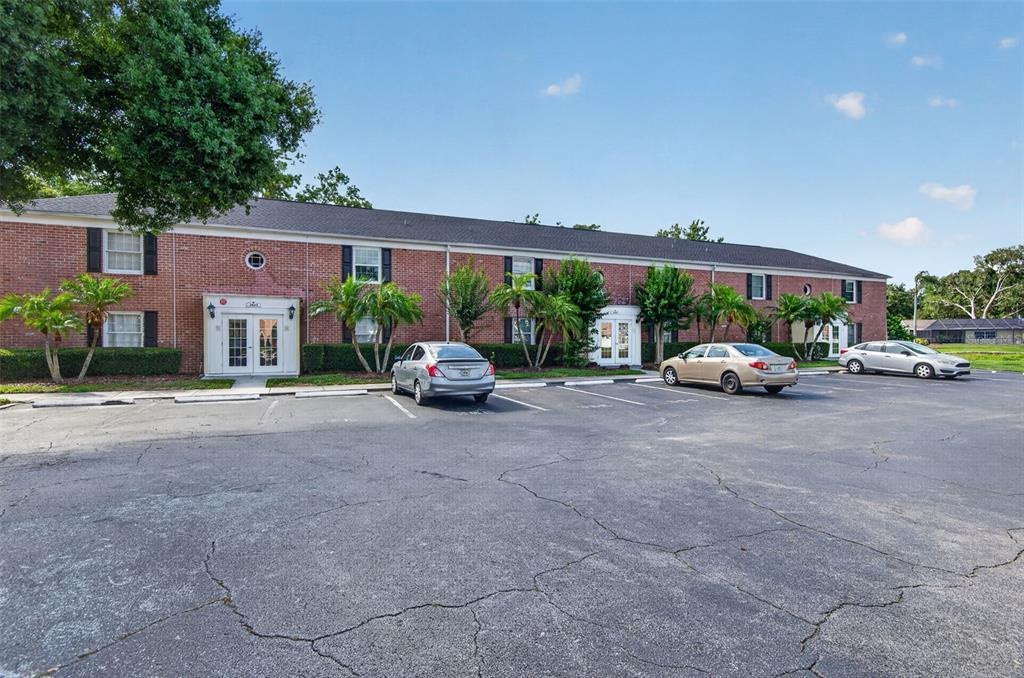 Cedar Cypress Ct, Tampa, FL 33618