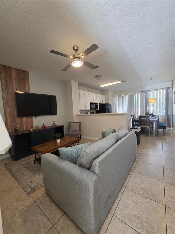 Paradise Cay Cir, Kissimmee, FL 34746 #1