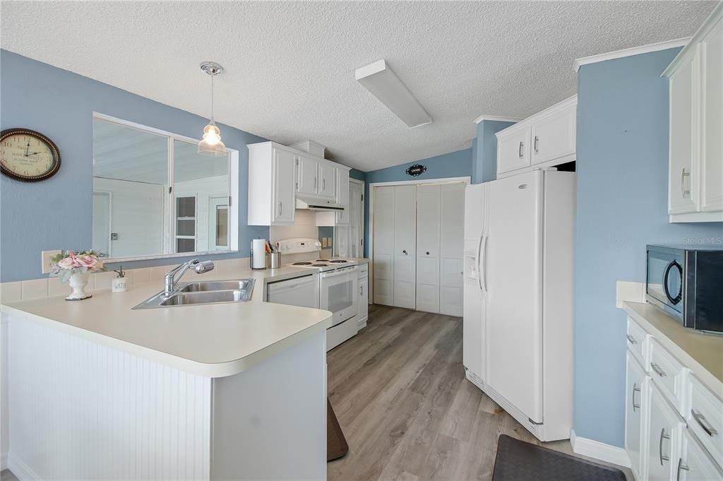 Granada Ct, Lady Lake, FL 32159 #1