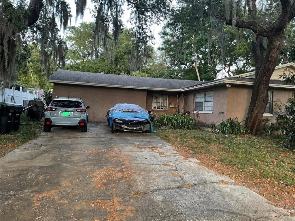 Locke Ave, Orlando, FL 32818