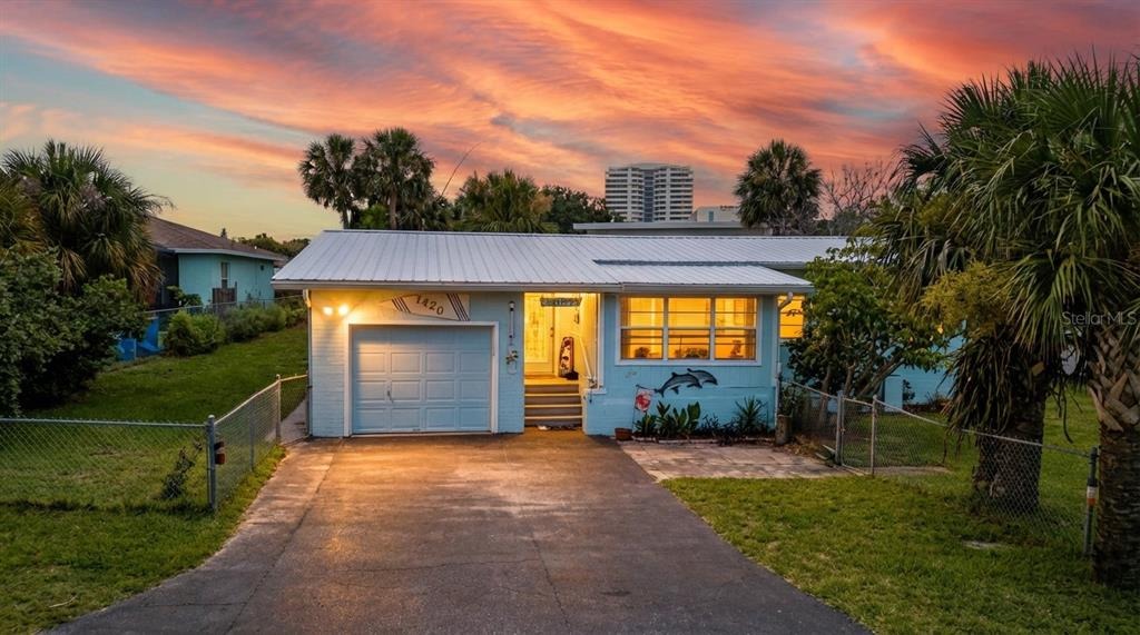 Grandview Ave, Daytona Beach, FL 32118