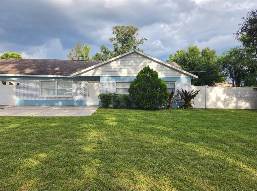 Twin Lakes Blvd, Tampa, FL 33614 #1