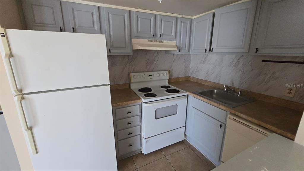Alafaya Trl, Orlando, FL 32826 #1