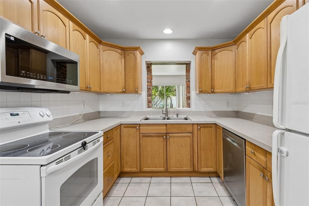 Bay Villa Ave, Tampa, FL 33611 #1