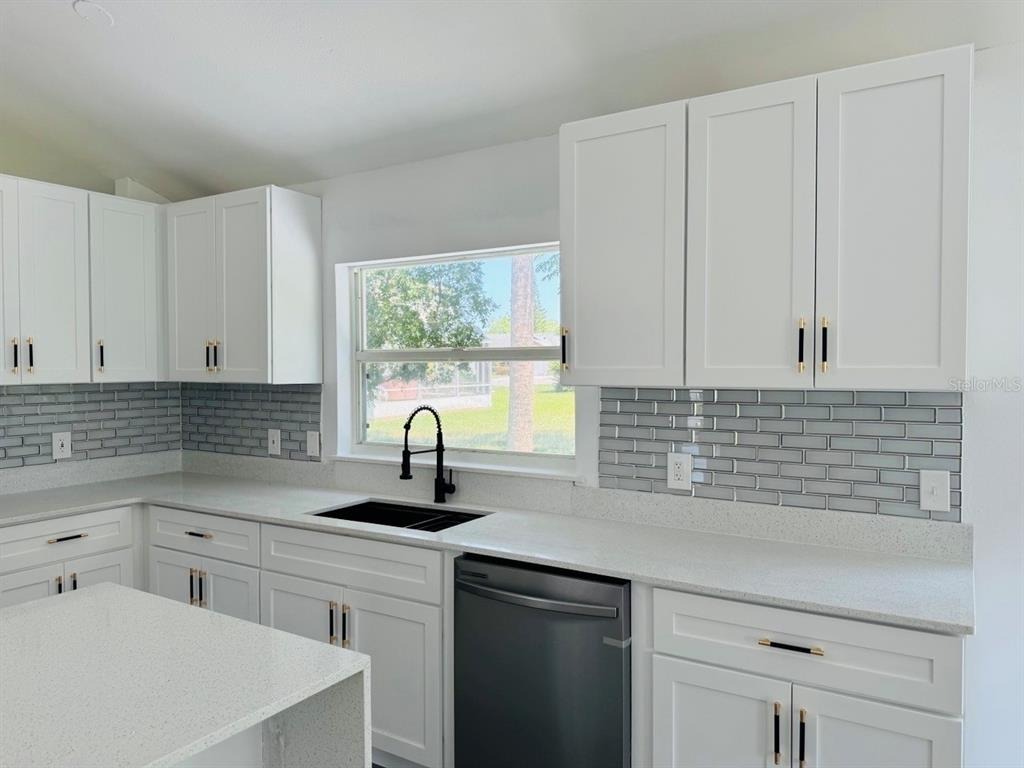 Hollowbrook Cir, Daytona Beach, FL 32114 #1