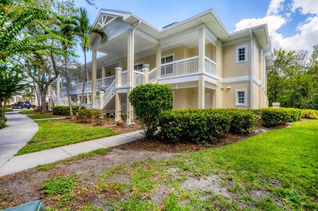 54th Dr, Bradenton, FL 34210