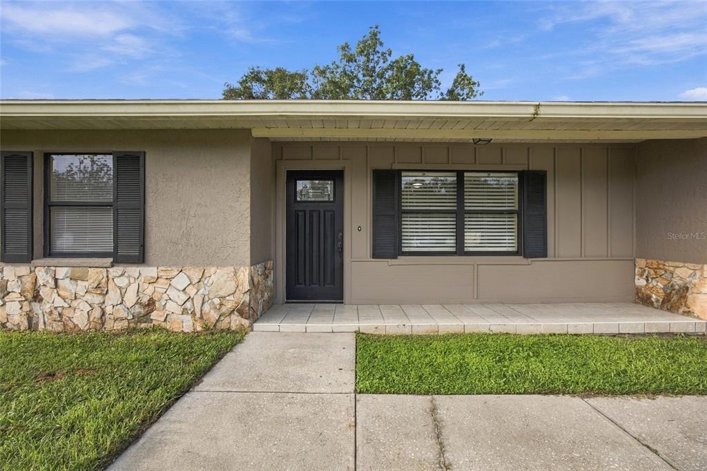 Sheffield Dr, Lakeland, FL 33810