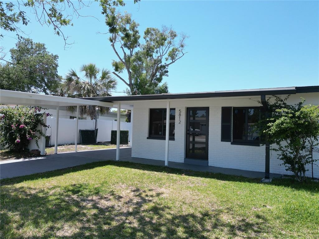 Liverpool Dr, Tampa, FL 33615