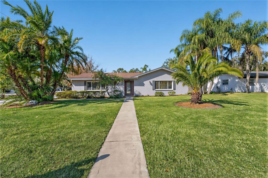 Newport Ave, Lakeland, FL 33801