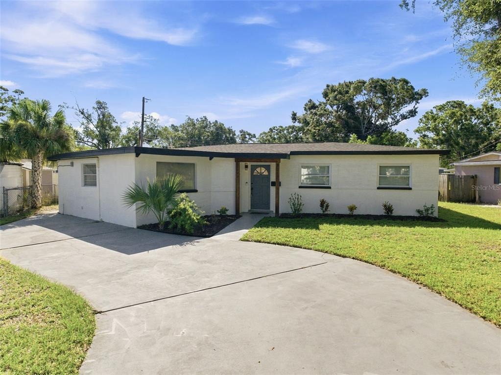 20th St, Saint Petersburg, FL 33702