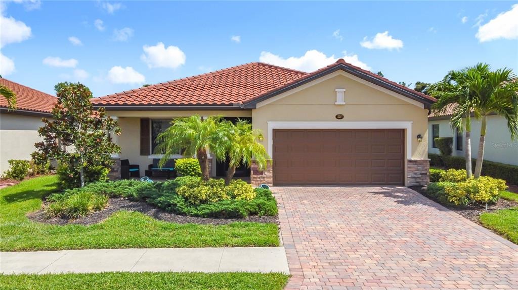 Canavese Ln, Venice, FL 34293