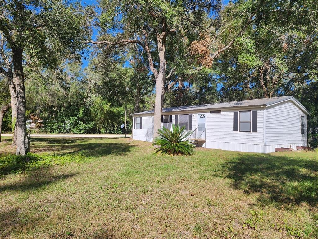 170th St, Trenton, FL 32693