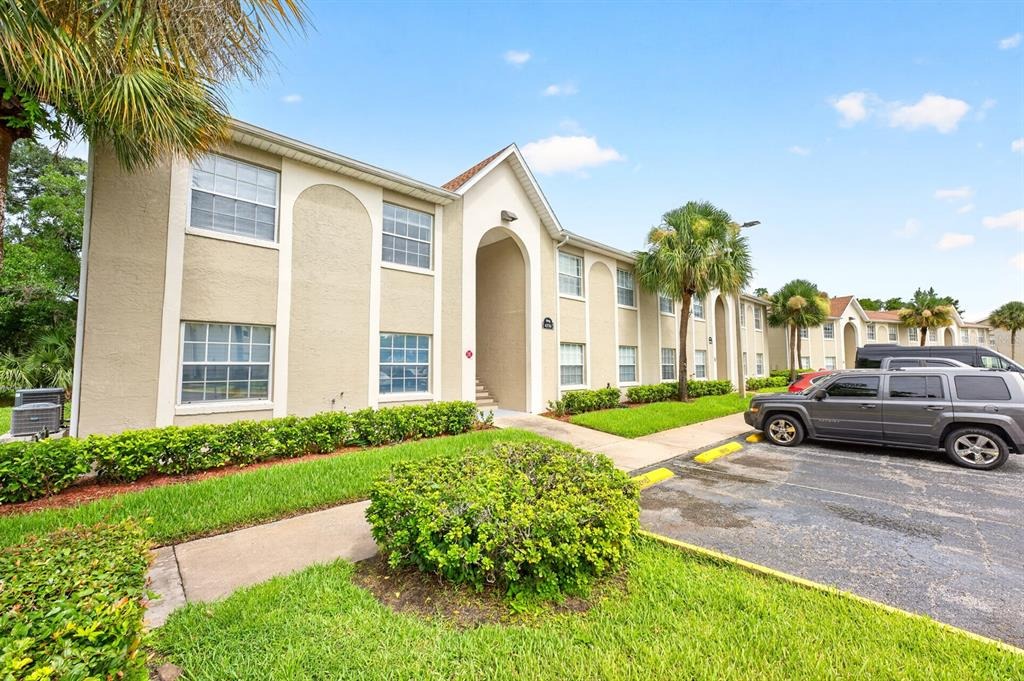 Hector Ct, Orlando, FL 32822