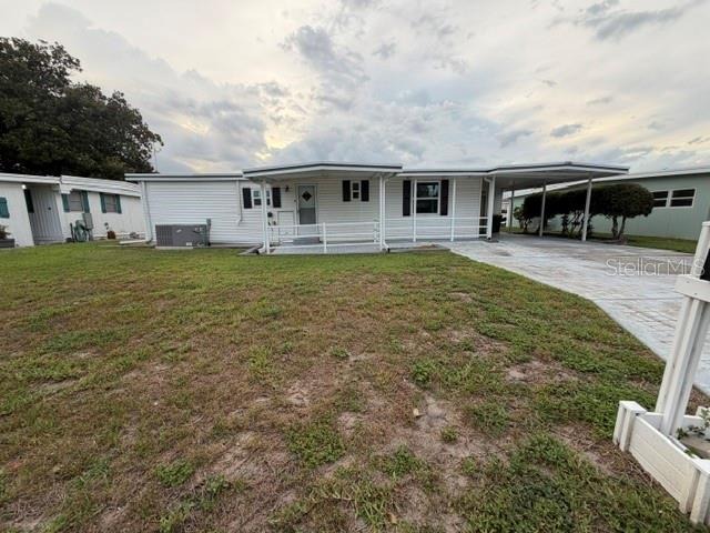 Southland Dr, Tavares, FL 32778