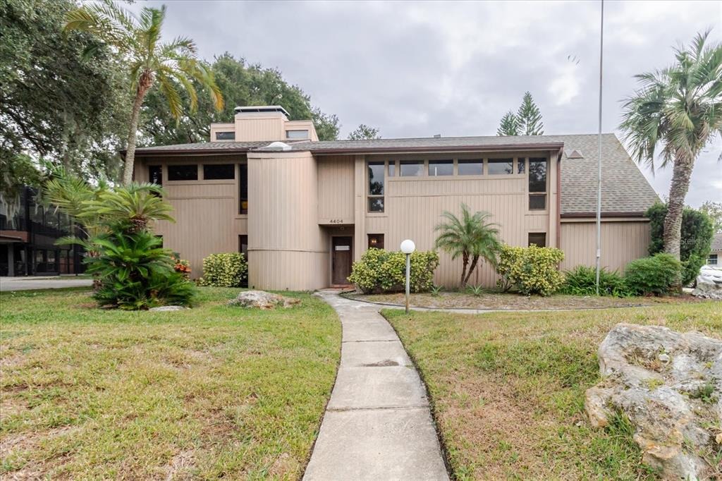 Old Orchard Dr, Tampa, FL 33618