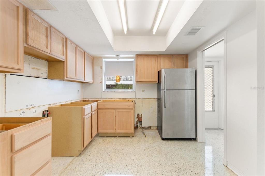 37th St, Saint Petersburg, FL 33711 #1