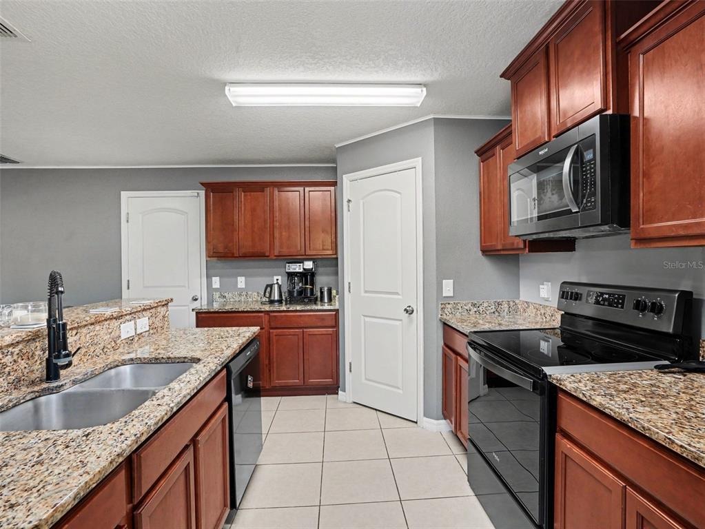 Elsinore Way, Lakeland, FL 33805 #1