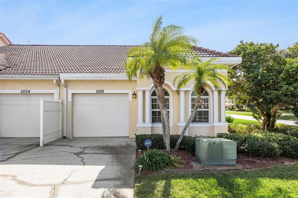 Garden Lake Dr, Winter Haven, FL 33884