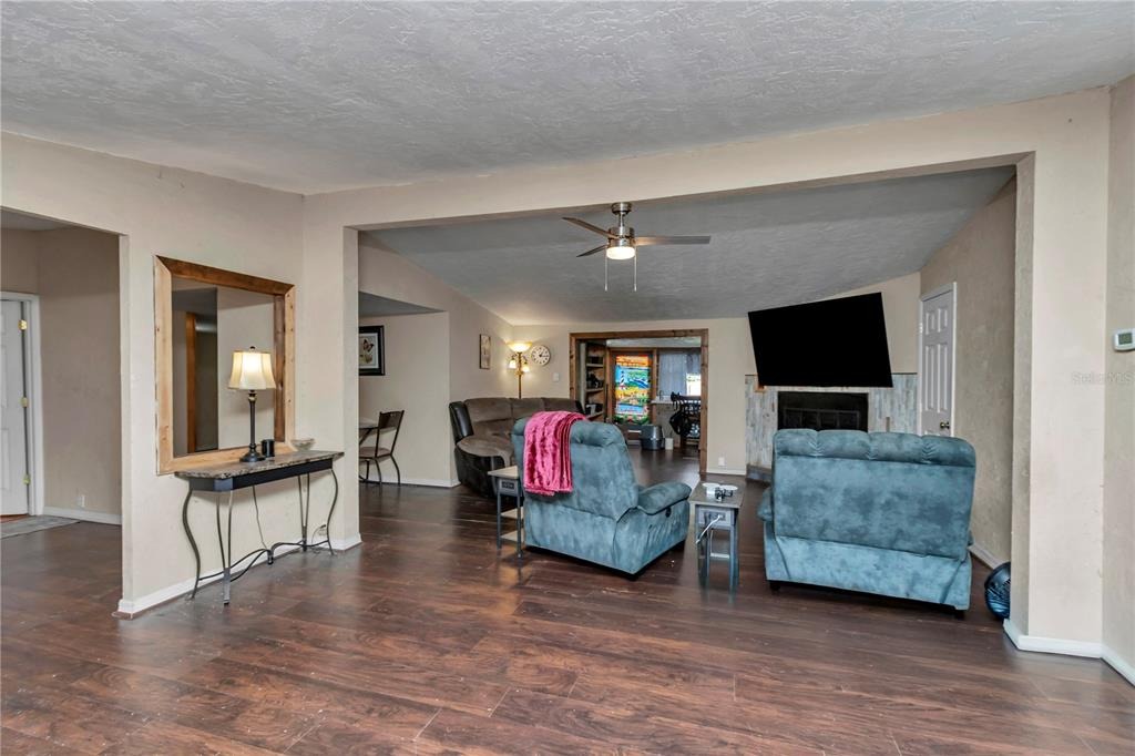 201st Ter, Hawthorne, FL 32640 #1