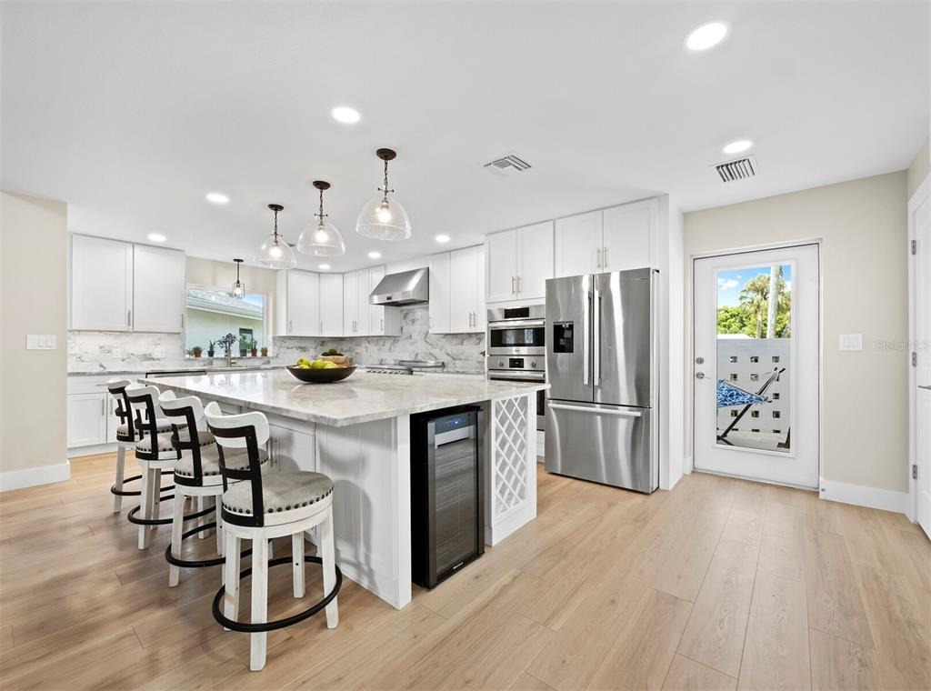 Island Cir, Sarasota, FL 34242 #1