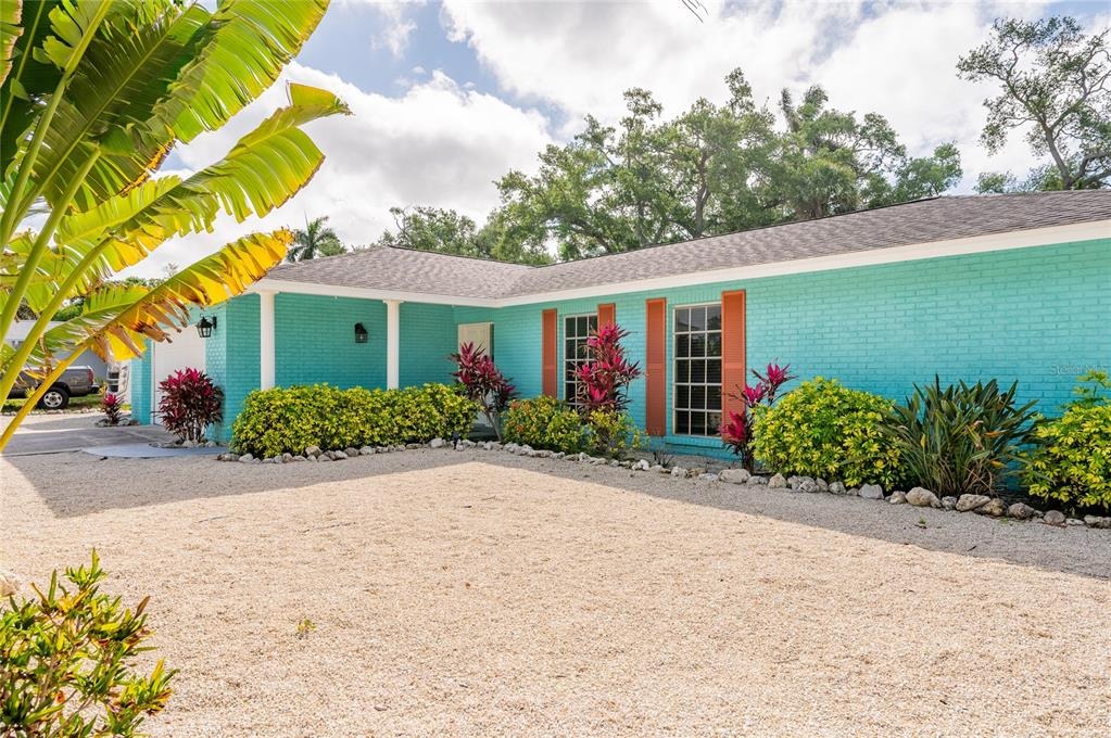 Montezuma Dr, Bradenton, FL 34209