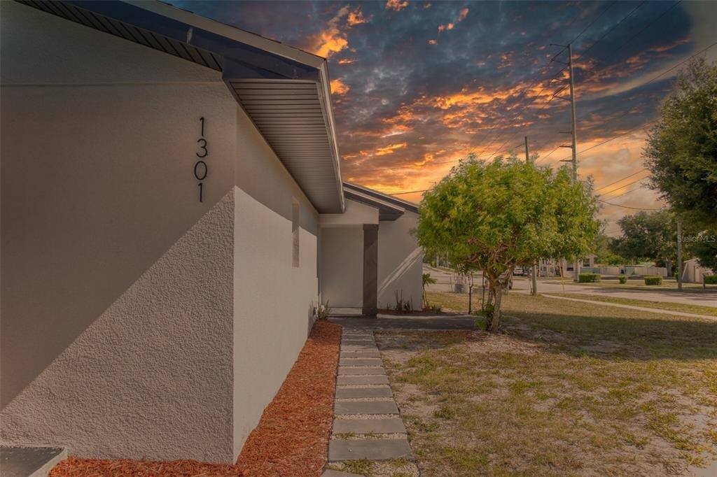 Woodbine St, Clearwater, FL 33755