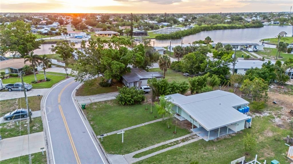 Palmetto Cir, Port Charlotte, FL 33952