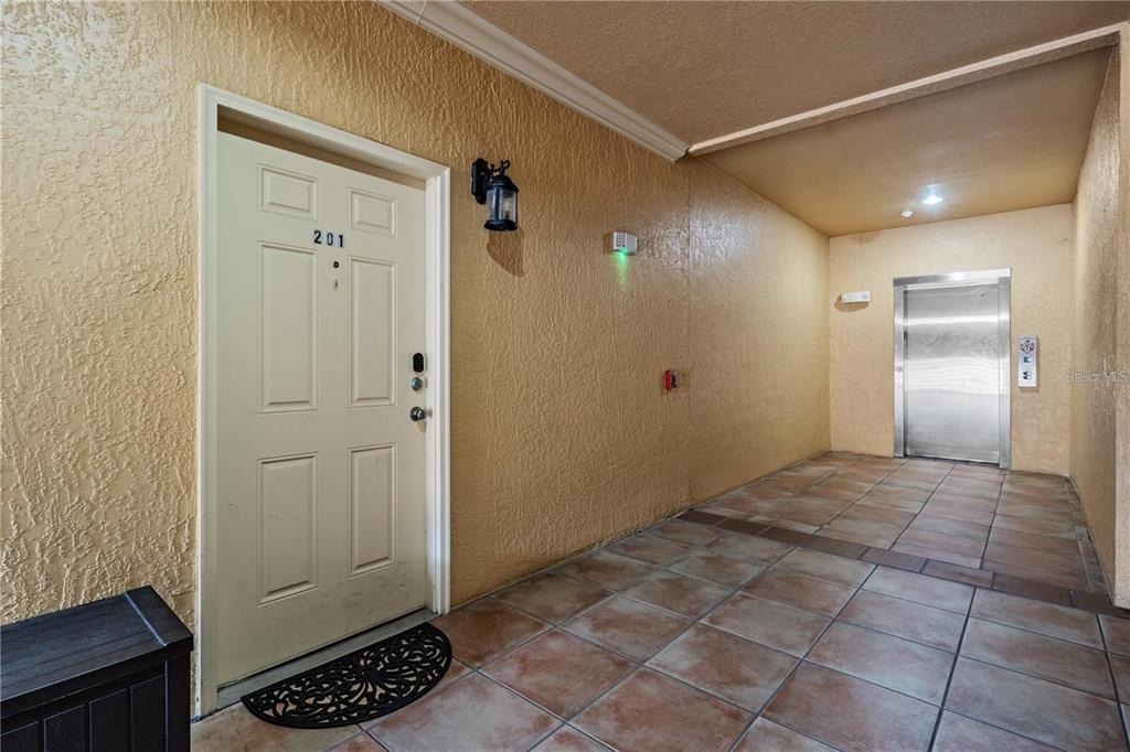 Bayside Village Dr, Tampa, FL 33615