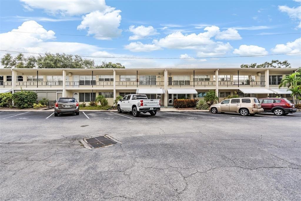 40th Ave, Kenneth City, FL 33709