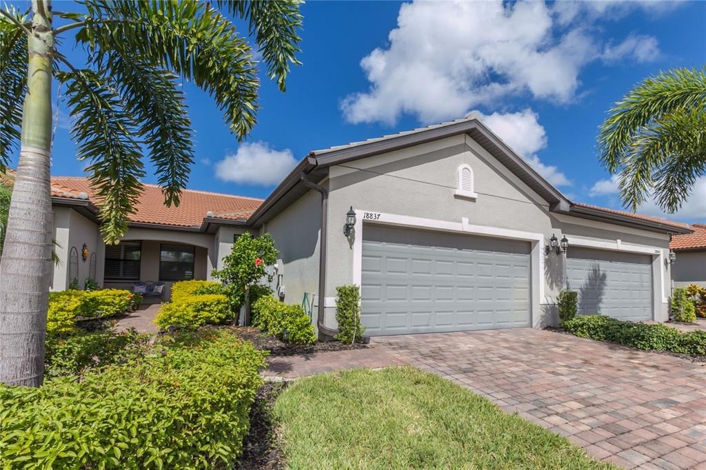 Lanuvio St, Venice, FL 34293