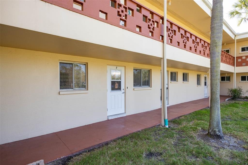 45th St, Gulfport, FL 33711 #1