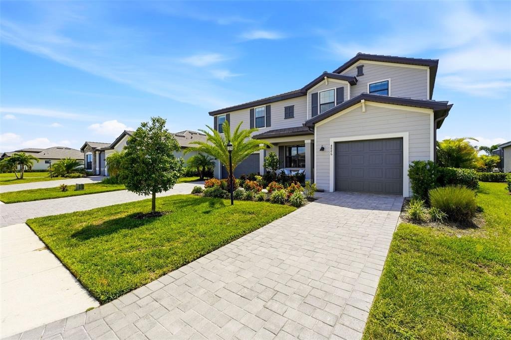 Seafoam Trl, Bradenton, FL 34211