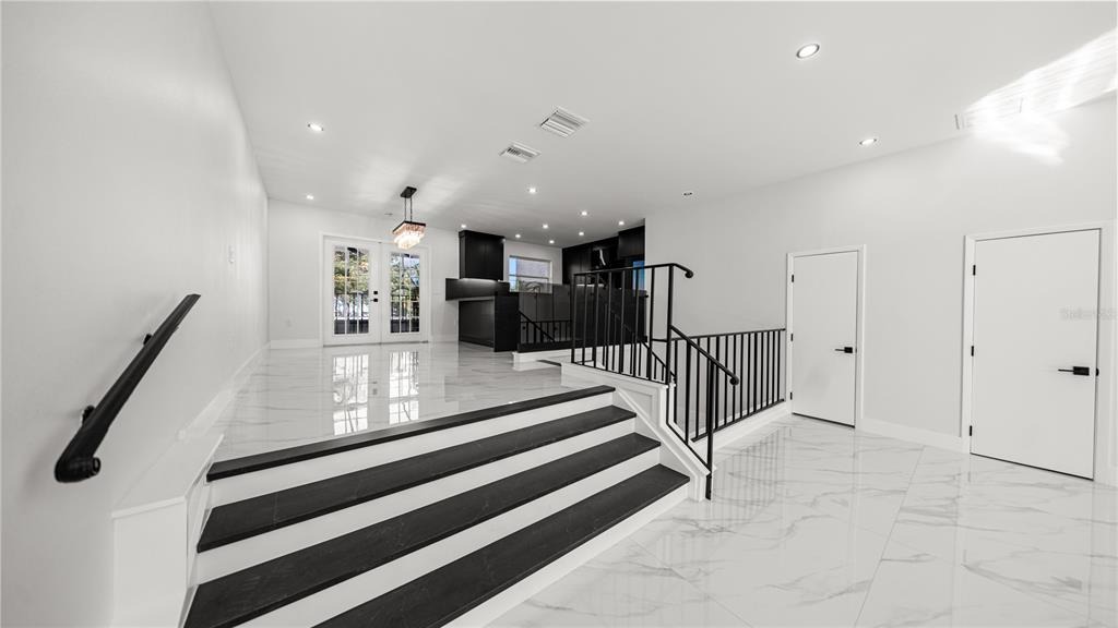 Davis Blvd, Tampa, FL 33606