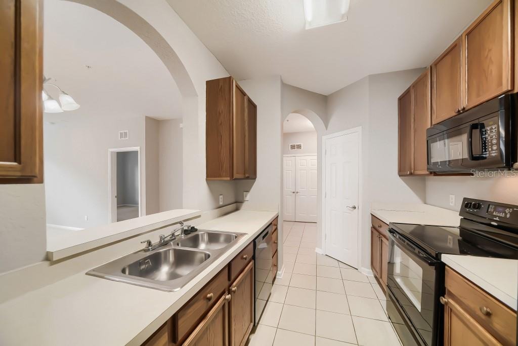 San Tecla St, Orlando, FL 32835 #1