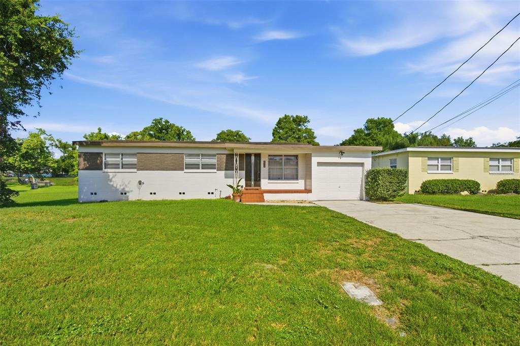 Thalia Dr, Orlando, FL 32807