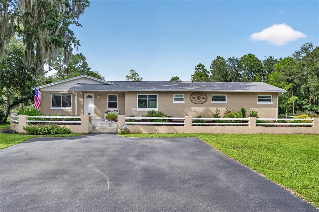 Colonial Dr, Christmas, FL 32709