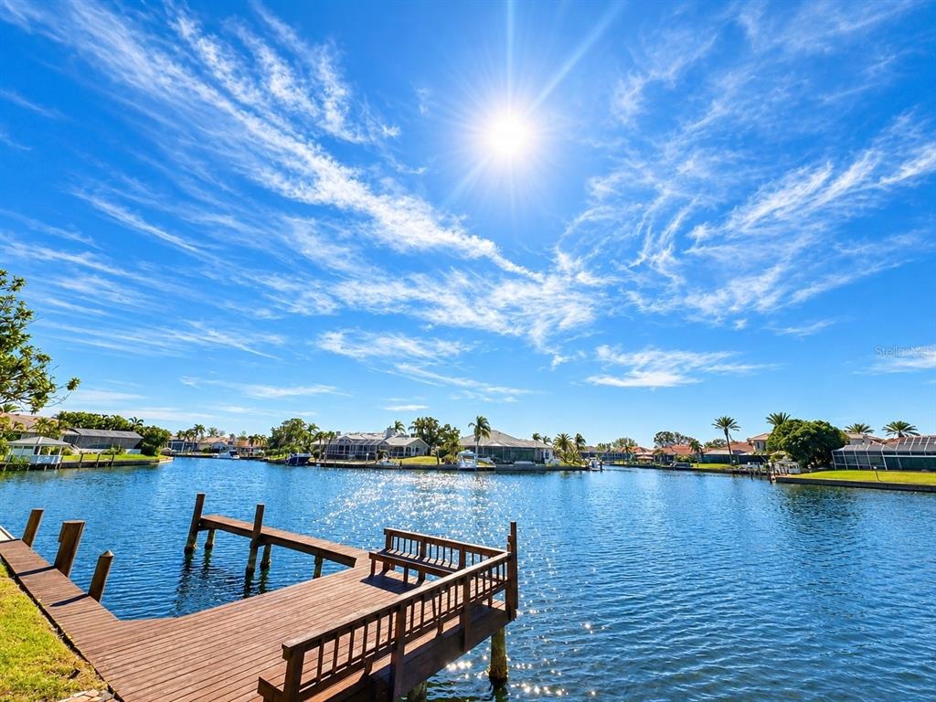 Longwater Way, Tampa, FL 33615
