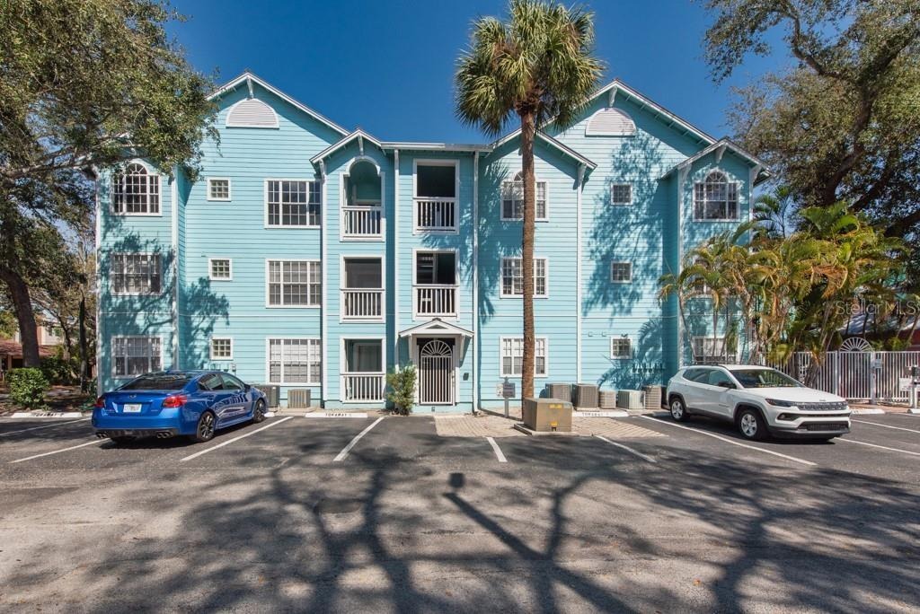 Cleveland St, Tampa, FL 33609