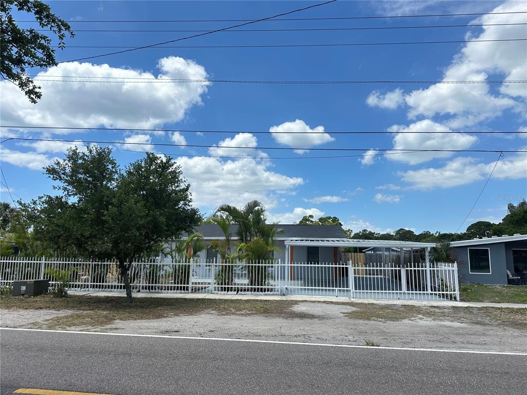 Manhattan Ave, Tampa, FL 33616