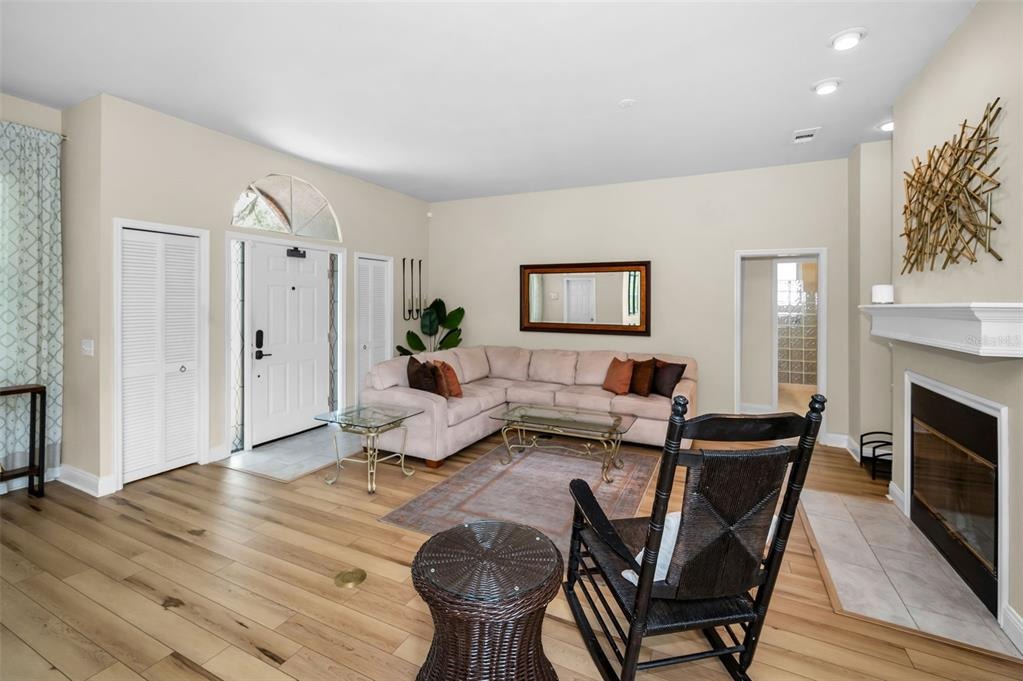 Eagle Estates Cir, Clearwater, FL 33761 #1