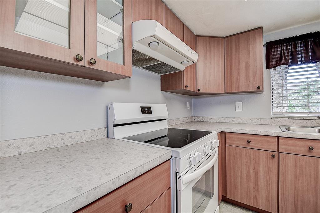 Village Dr, Saint Petersburg, FL 33716 #1