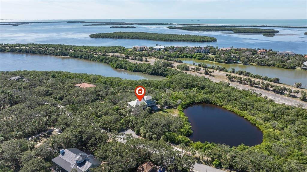 Bayview Dr, Saint Petersburg, FL 33715