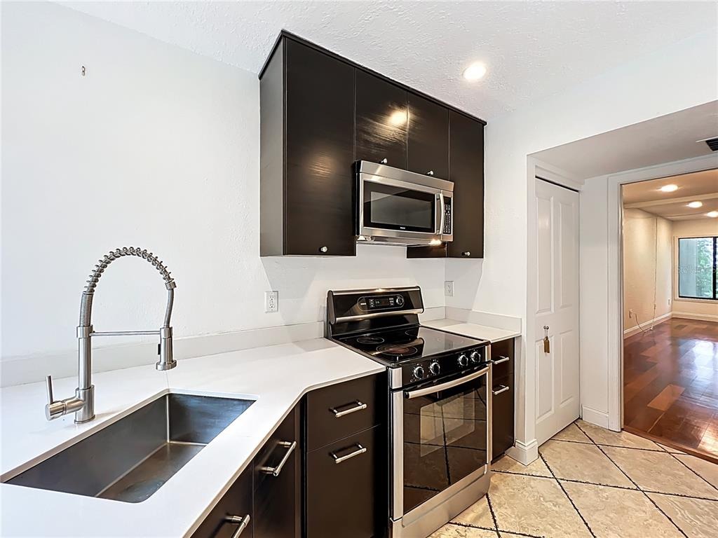 Osceola Ave, Orlando, FL 32801 #1
