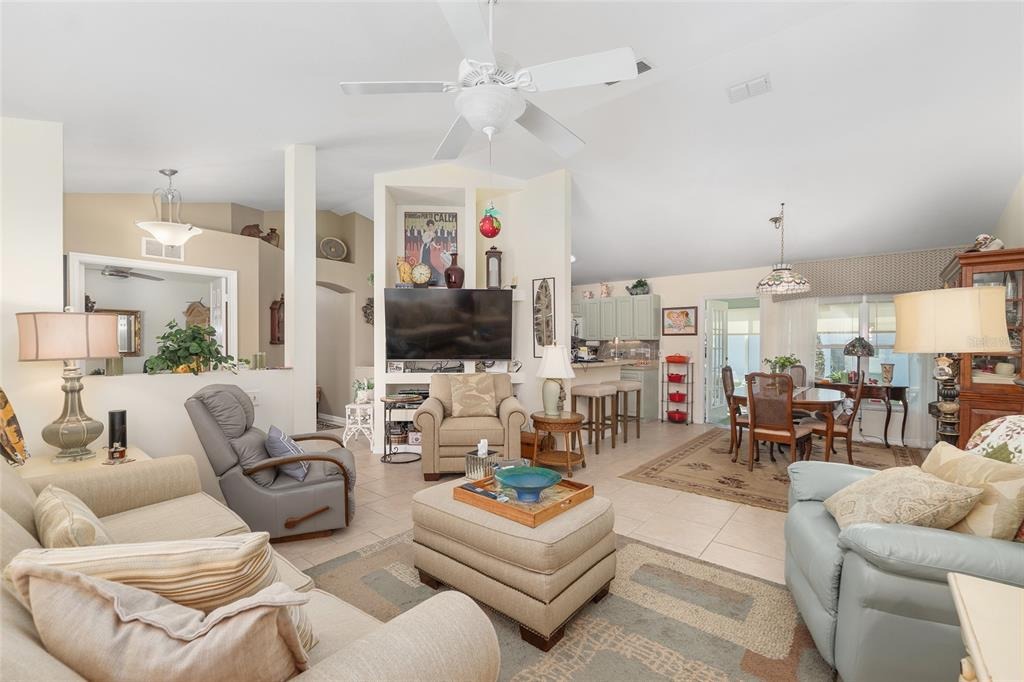 111th Ct, Summerfield, FL 34491 #1