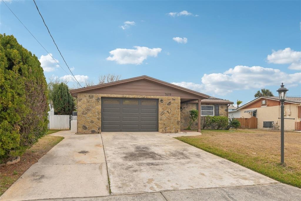 Hatteras Dr, Hudson, FL 34667