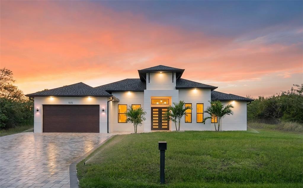 Hoffer St, Port Charlotte, FL 33953