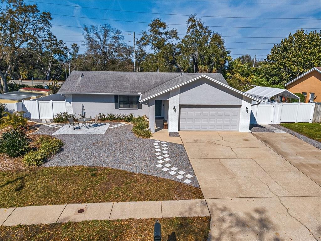 Foxcroft Dr, Palm Harbor, FL 34683