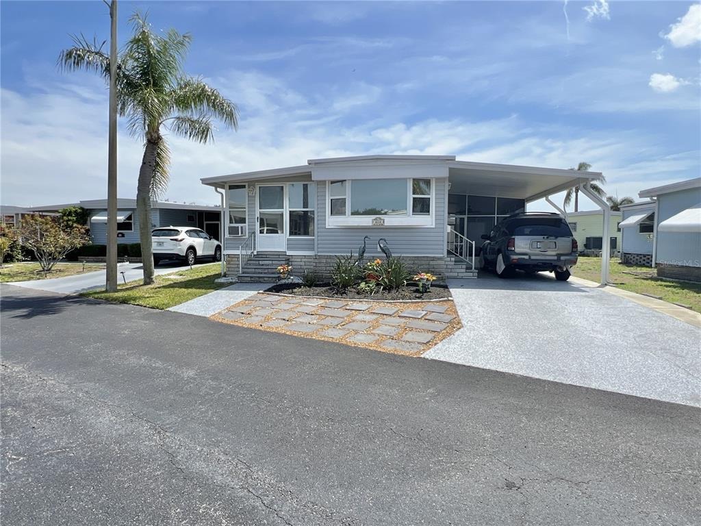 Mount Key Ave, Saint Petersburg, FL 33702