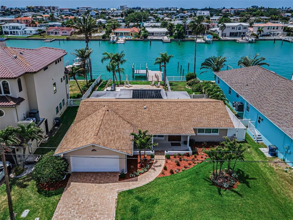 7th St, Treasure Island, FL 33706