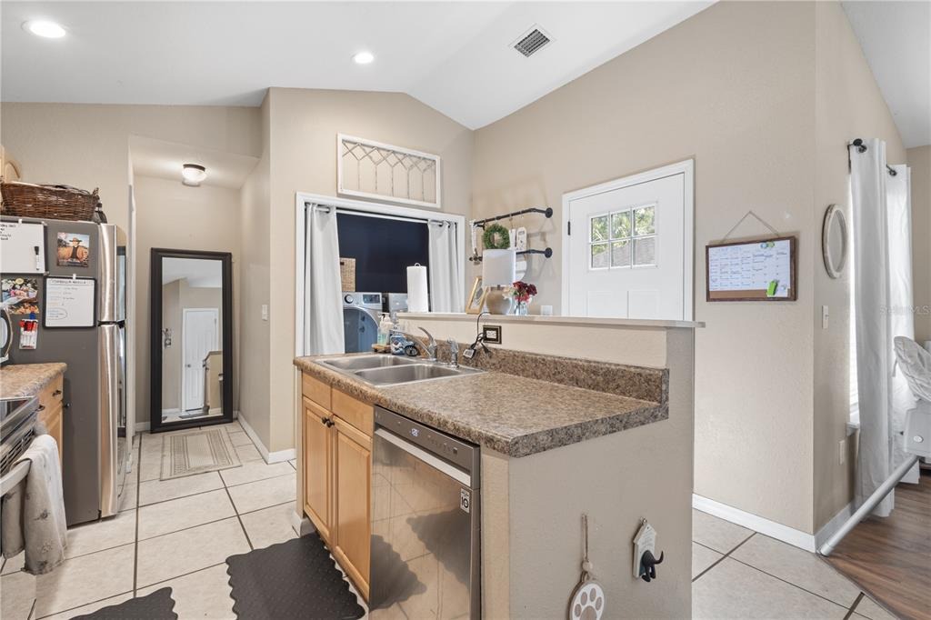2nd Ave, Chiefland, FL 32626 #1